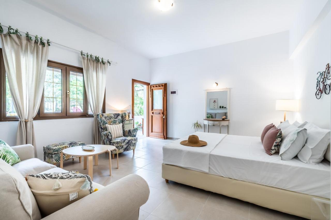 Oikia Guesthouse Stafylos Buitenkant foto
